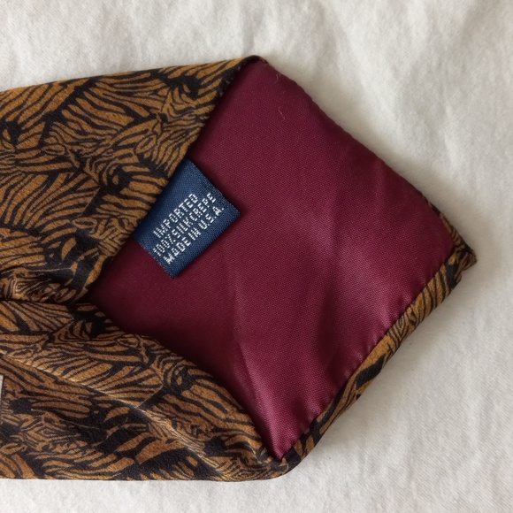 World Wildlife Fund Zebra Print Necktie π - Picture 6 of 8